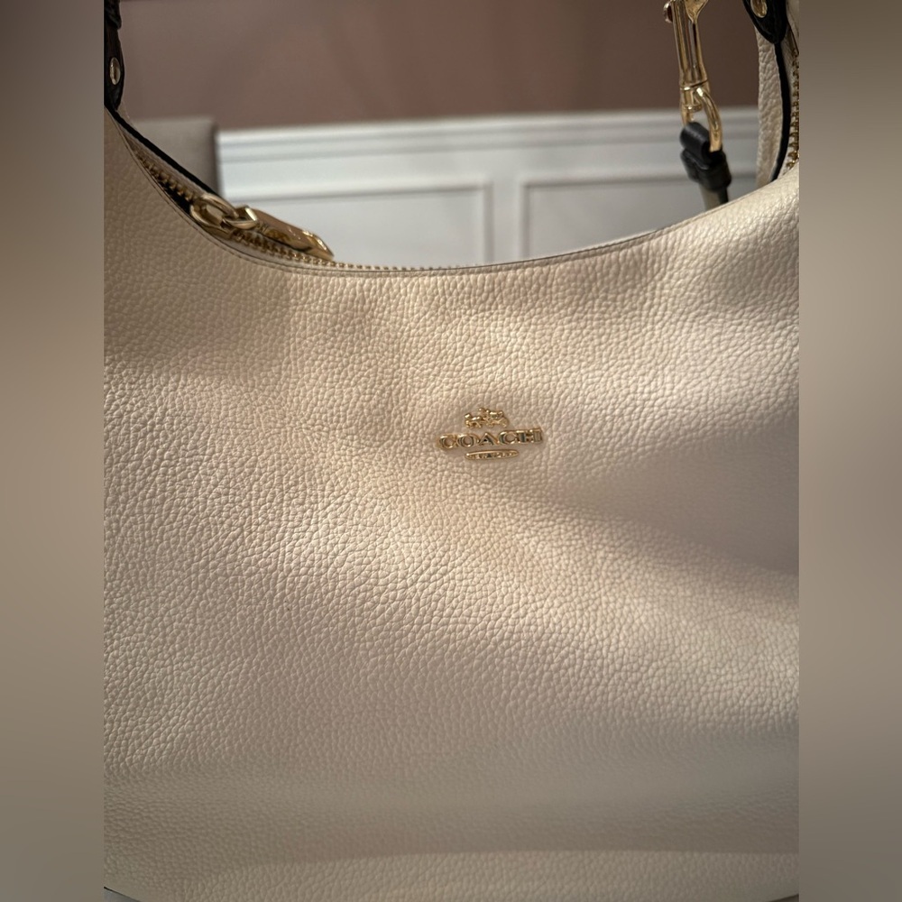 Coach Cream Leather Shoulder Bag- Multi-color Accents - Picture 2 of 13